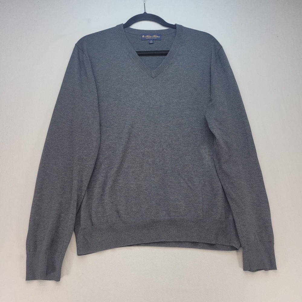 Brooks Brothers V-Neck Sweater Mens Medium Gray Supima Cotton Long Sleeve